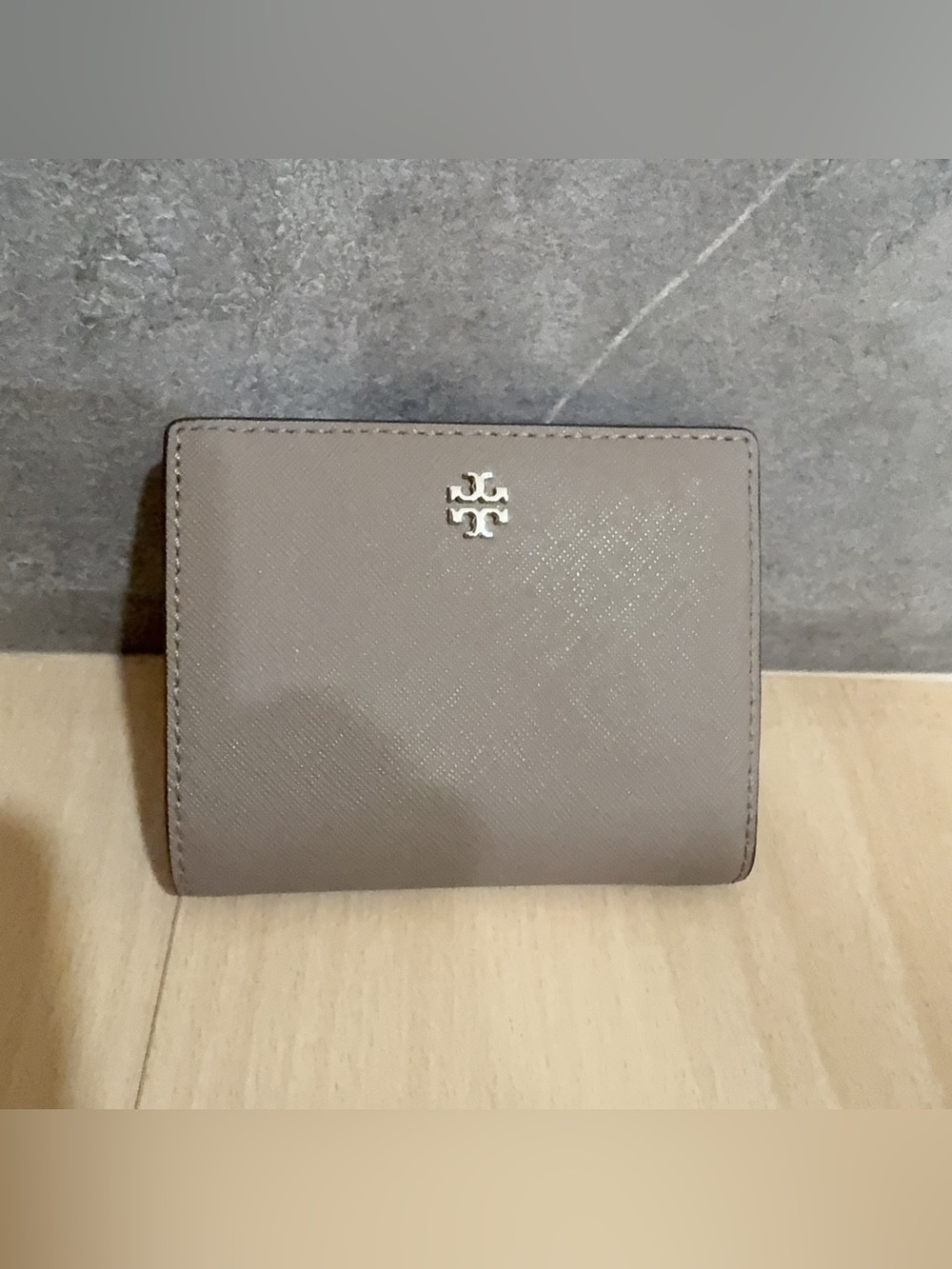 (NWT) Tory Burch Emerson Mini wallet 80900